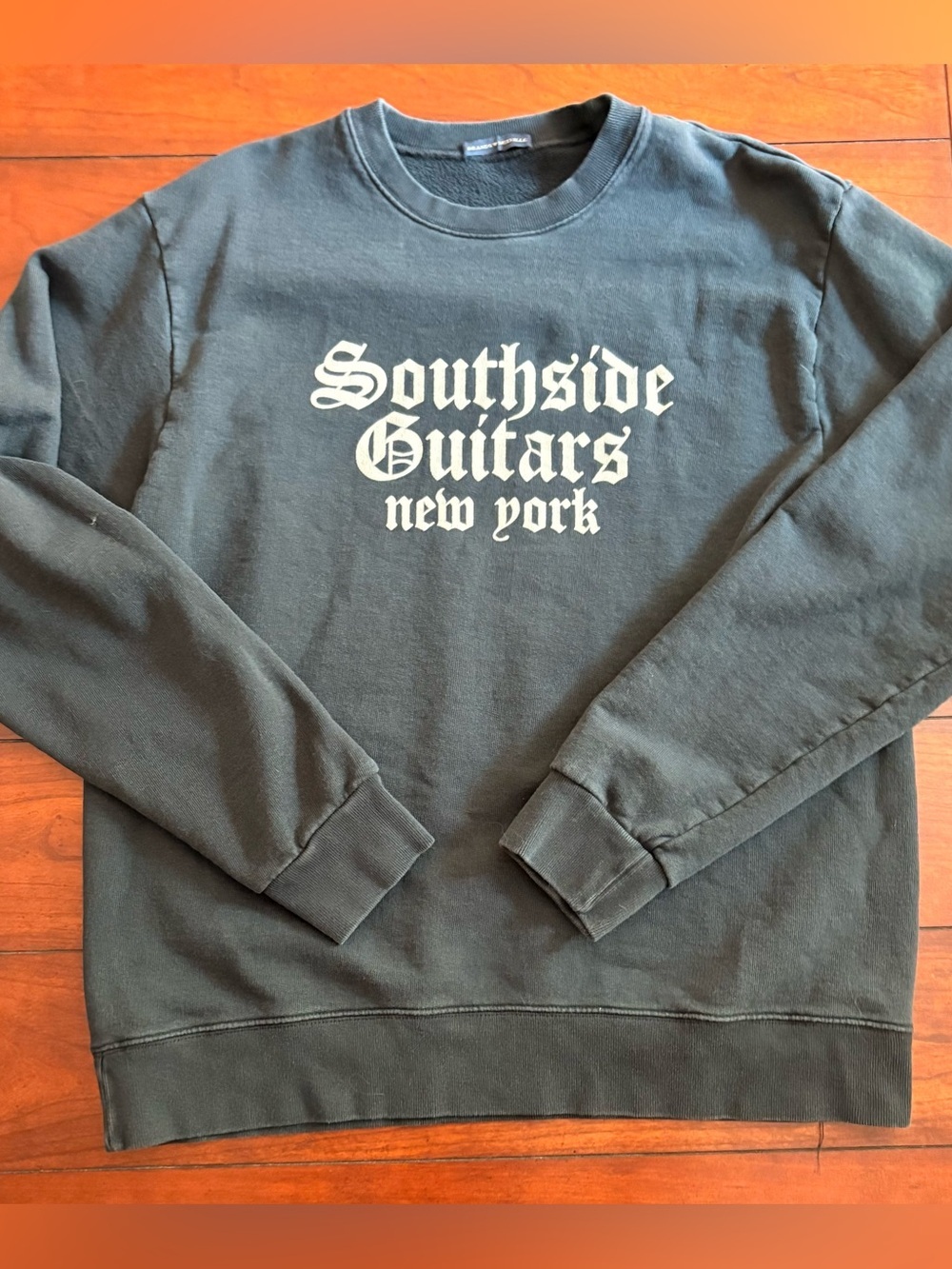 Brandy Melville Graphic Crew Neck Sweater